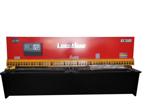 數(shù)控液壓擺式剪板機(jī)QC12K-8X3200